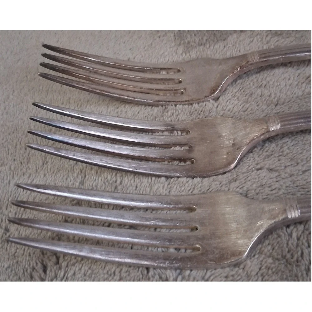 Lot of 3 Vintage Oneida Community Coronation Standard Dinner Forks 1936